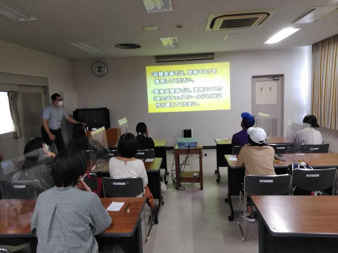 4級会場(8名)