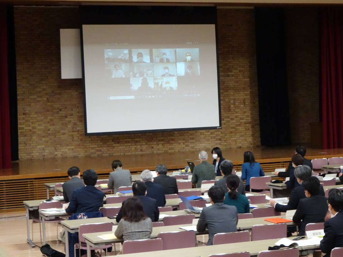 県障害者施策推進審議会の様子