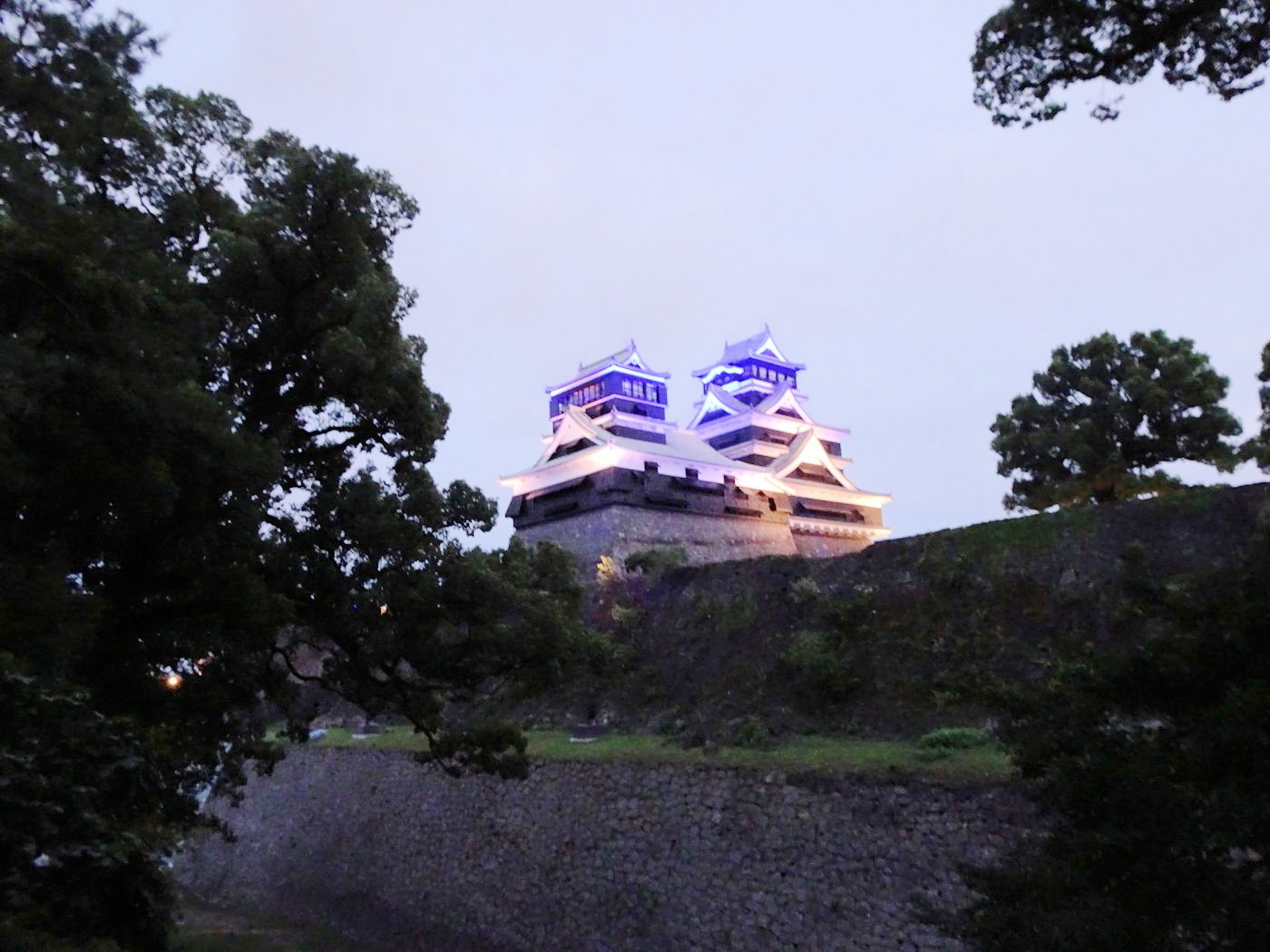 熊本城のライトアップ(2022年9月23日)