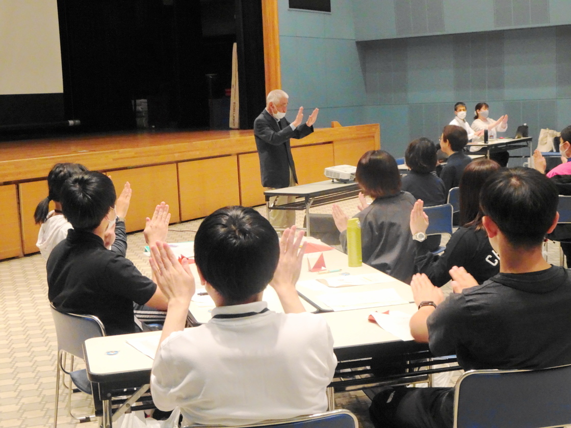 「障がいへの理解・手話について」の講義