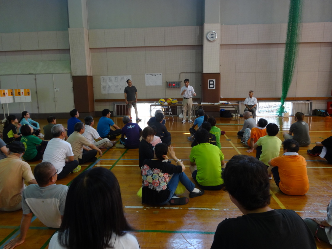 ソフトバレーボール大会開始前の様子